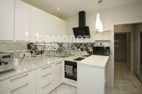 2-к кв. Кемеровская область, Кемерово бул. Строителей, 63 (66.0 м)