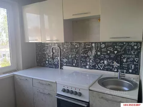 2-к кв. Краснодарский край, Краснодар Славянский мкр, ул. Азовская ...