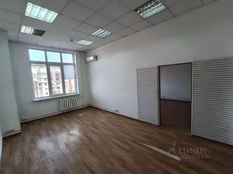 Офис в Краснодарский край, Краснодар Красная ул., 113 (45 м)