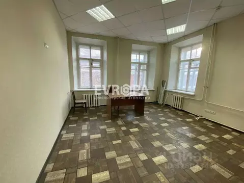 Офис в Ульяновская область, Ульяновск ул. Карла Маркса, 18 (15 м)