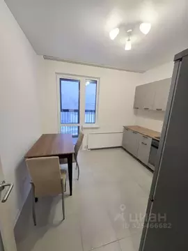 3-к кв. Москва Сиреневый бул., 4/7 (80.0 м)