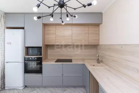 1-к кв. Тюменская область, Тюмень ул. Федюнинского, 56к2 (46.0 м)