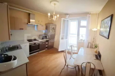 Продается 4-комнатная квартира