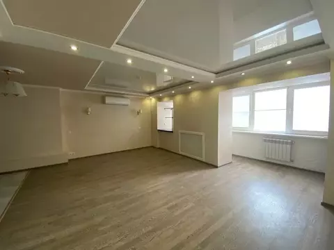 2-к кв. Самарская область, Тольятти ул. Лизы Чайкиной, 46 (70.0 м)