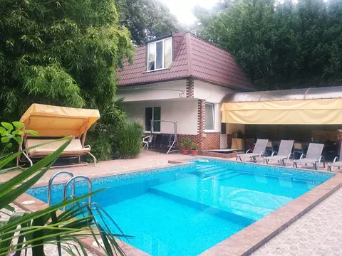 Дом в Крым, Ялта ул. Бирюкова, 6Б (250 м)