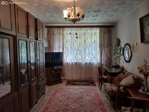 3-комнатная квартира: Пикалёво, 6-й микрорайон, 37 (61.7 м)