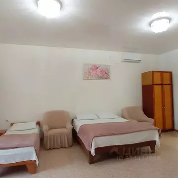 Дом в Крым, Сакский район, Штормовское с/пос, с. Поповка ул. Морская, ...