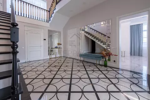 Дом в Ленинградская область, Всеволожский район, Колтушское городское ...