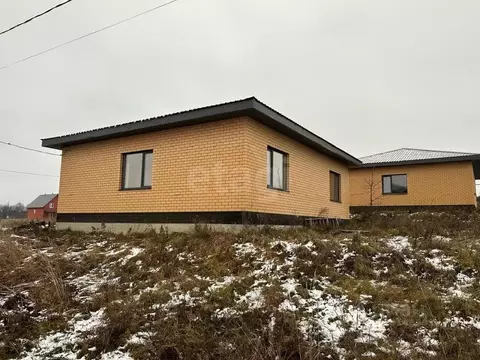 Дом в Башкортостан, Иглинский район, Акбердинский сельсовет, с. ...