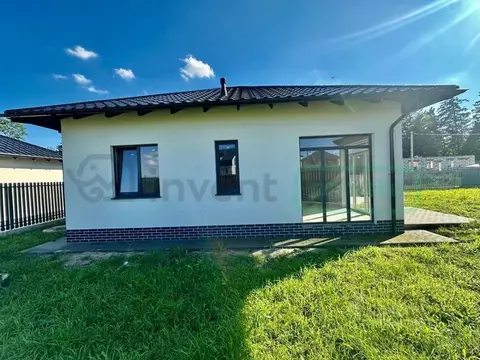 Дом в Калининградская область, Гурьевский муниципальный округ, пос. ...