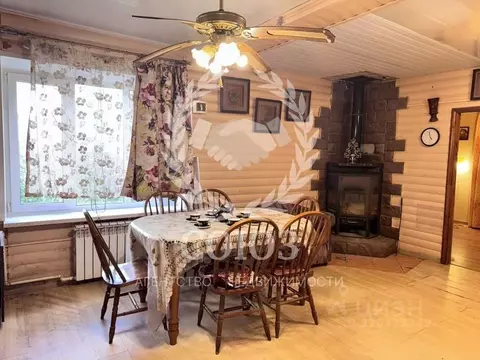 Дом в Калужская область, Тарусский район, Похвиснево с/пос, с. ...