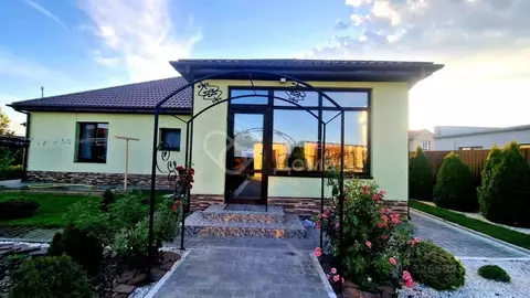 Дом в Волгоградская область, Среднеахтубинский район, Куйбышевское ...