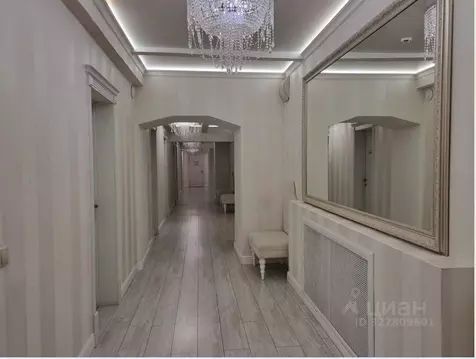 Помещение свободного назначения в Москва Раушская наб., 4/5С1 (182 м)