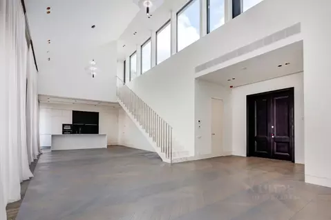 5-к кв. Москва ул. Плющиха, 37 (268.8 м)