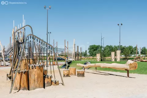 3-комнатная квартира: Тюмень, улица Юрия Рогачева, 9к2 (76.3 м)