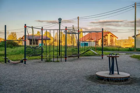 Участок в Ленинградская область, Приозерский район, Громовское с/пос, ...