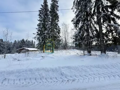 Участок в Ленинградская область, Гатчинский район, д. Мельница ...