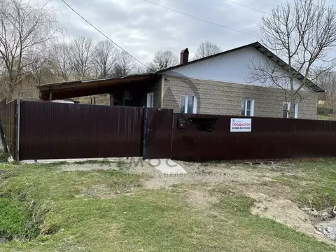 Дом в Краснодарский край, Апшеронский район, Нефтегорское городское ...