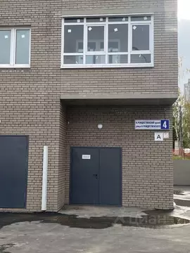 2-к кв. Чувашия, Чебоксары ул. Николая Рождественского, 4 (74.0 м)