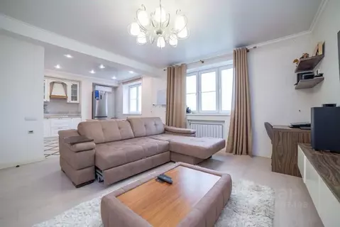 1-к кв. Свердловская область, Екатеринбург ул. Громова, 28 (67.7 м)