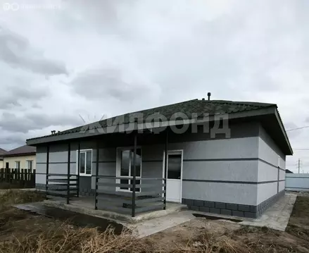 Дом в Усть-Абаканский район, посёлок Тепличный, Зелёная улица (150 м)