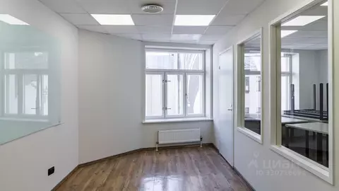 Офис в Санкт-Петербург ул. Жуковского, 63 (78 м)