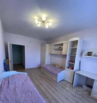 3-к кв. Белгородская область, Старый Оскол Степной мкр,  (98.5 м)