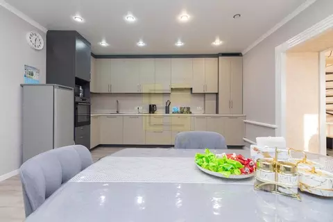 Дом в Омская область, Омск ул. Карпинского, 9 (152 м)