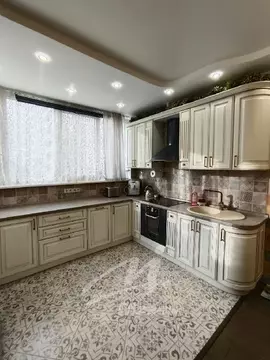 Продается 3-комнатная квартира