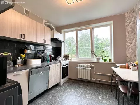 3-комнатная квартира: посёлок Суйда, Центральная улица, 14 (71.6 м)