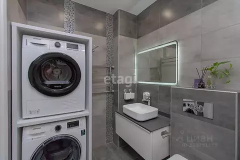 2-к кв. Тюменская область, Тюмень ул. Дружбы, 73к1 (65.3 м)