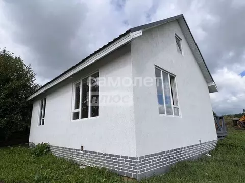 Дом в Башкортостан, Иглинский район, Уктеевский сельсовет, с. ...