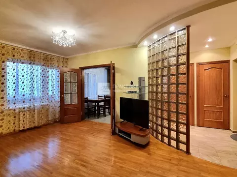 Продается 5-комнатная квартира