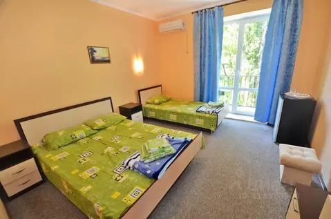 Комната Крым, Феодосия ул. Листовничей, 10Б