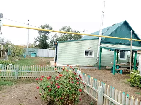 Дом в Оренбургская область, с. Беляевка ул. Кузнечная (63 м)