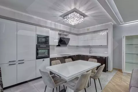 3-к кв. Москва просп. Буденного, 26к2 (110.0 м)