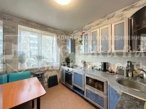 3-к кв. Кемеровская область, Кемерово Молодежный просп., 9Г (62.2 м)