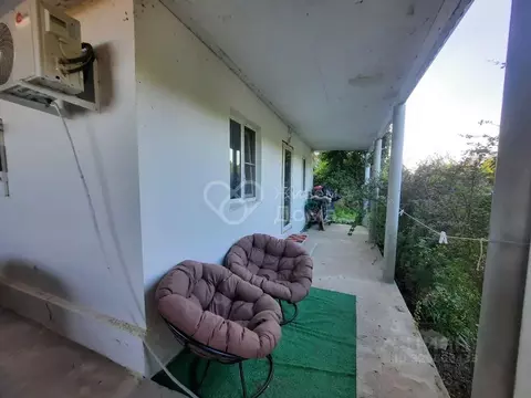 Дом в Волгоградская область, Волгоград Ангарская ул., 135/37 (80 м)