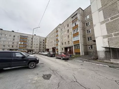 2-к кв. Свердловская область, Полевской Зеленый Бор-2 мкр, 35 (47.1 м)