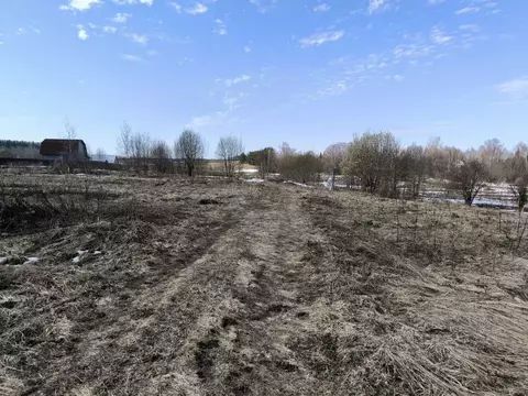 Участок в Московская область, Лотошино пгт ул. 1-я Клубная (15.0 сот.)