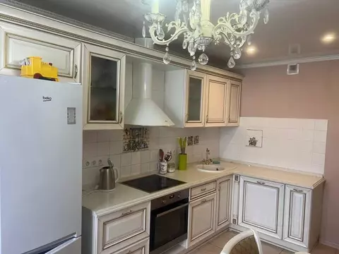 3-к кв. Московская область, Балашиха Изумрудный кв-л, 10 (78.0 м)