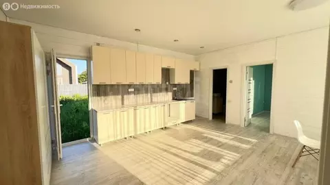 Дом в Саратовская, Ромашковая улица (74 м)