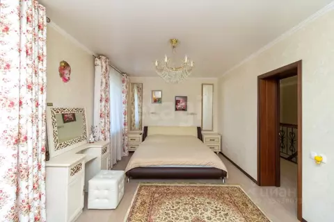 Дом в Тюменская область, Тюмень Матмасы мкр, ул. Просторная (373 м)