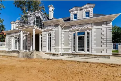 Дом в Москва д. Пушкино, Монплезир-Пушкино кп,  (260 м)