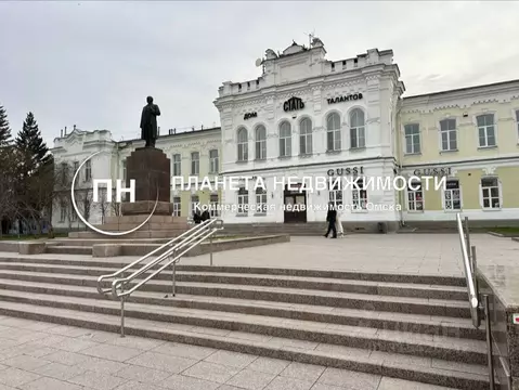 Помещение свободного назначения в Омская область, Омск ул. Ленина, 10 ...