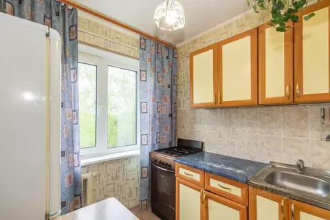 3-к кв. Омская область, Омск Заозерный мкр, ул. Стрельникова, 4 (58.8 ...