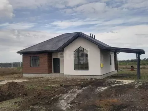 Дом в Белгородская область, Белгородский район, Дубовское с/пос, с. ...