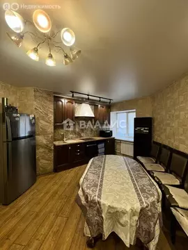 2-комнатная квартира: Волгоград, проспект Маршала Жукова, 98Б (93.3 м)