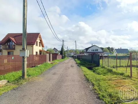 Участок в Ленинградская область, Выборгский район, пос. Первомайское, ...