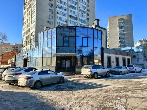 Помещение свободного назначения в Саратовская область, Саратов ул. ...